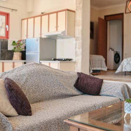 Casa Petra - Stone Cottage Farmhouses アルガッシ エクステリア 写真