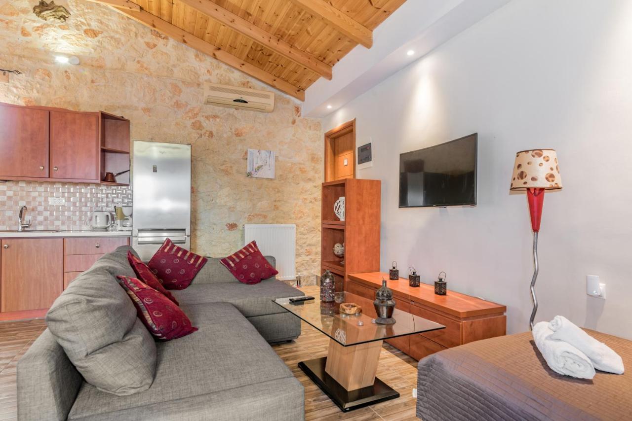 Casa Petra - Stone Cottage Farmhouses アルガッシ エクステリア 写真