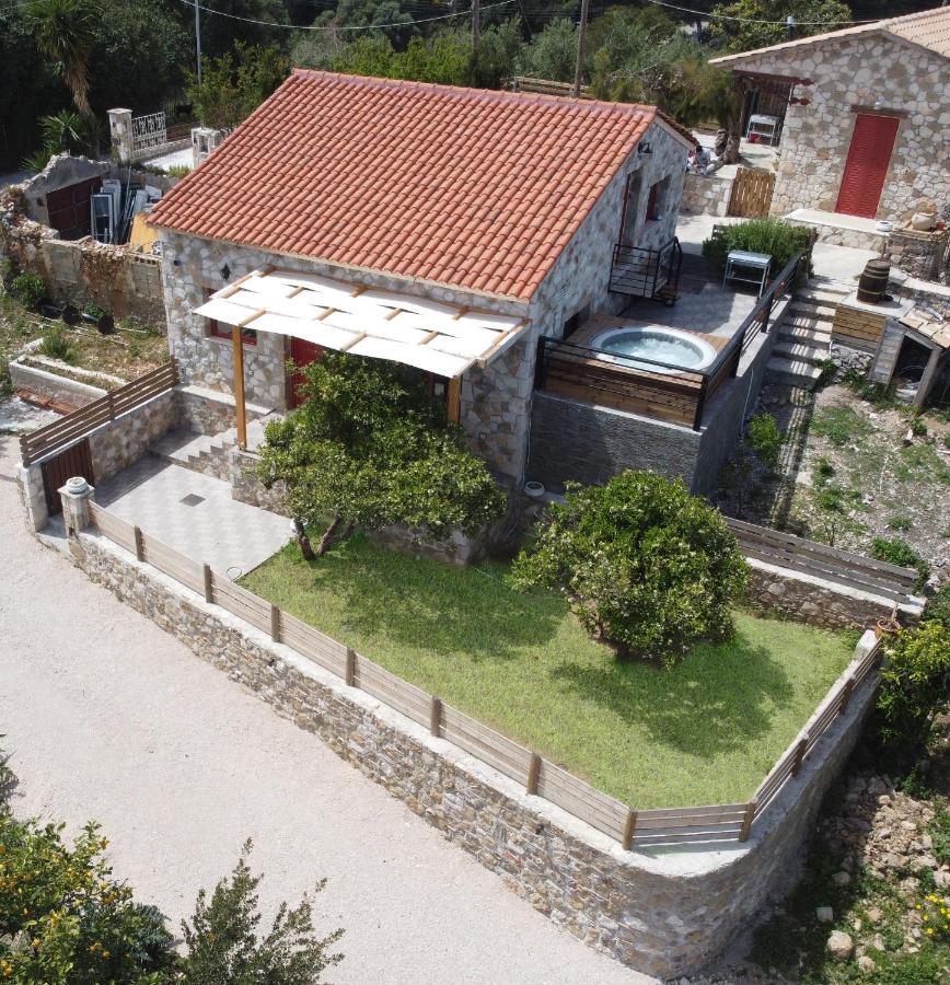 Casa Petra - Stone Cottage Farmhouses アルガッシ エクステリア 写真