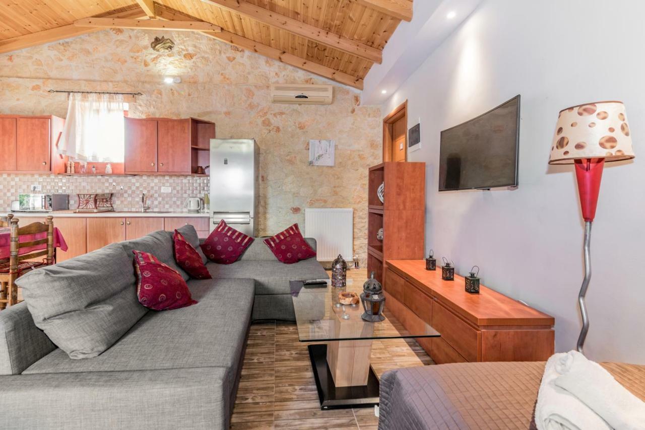 Casa Petra - Stone Cottage Farmhouses アルガッシ エクステリア 写真
